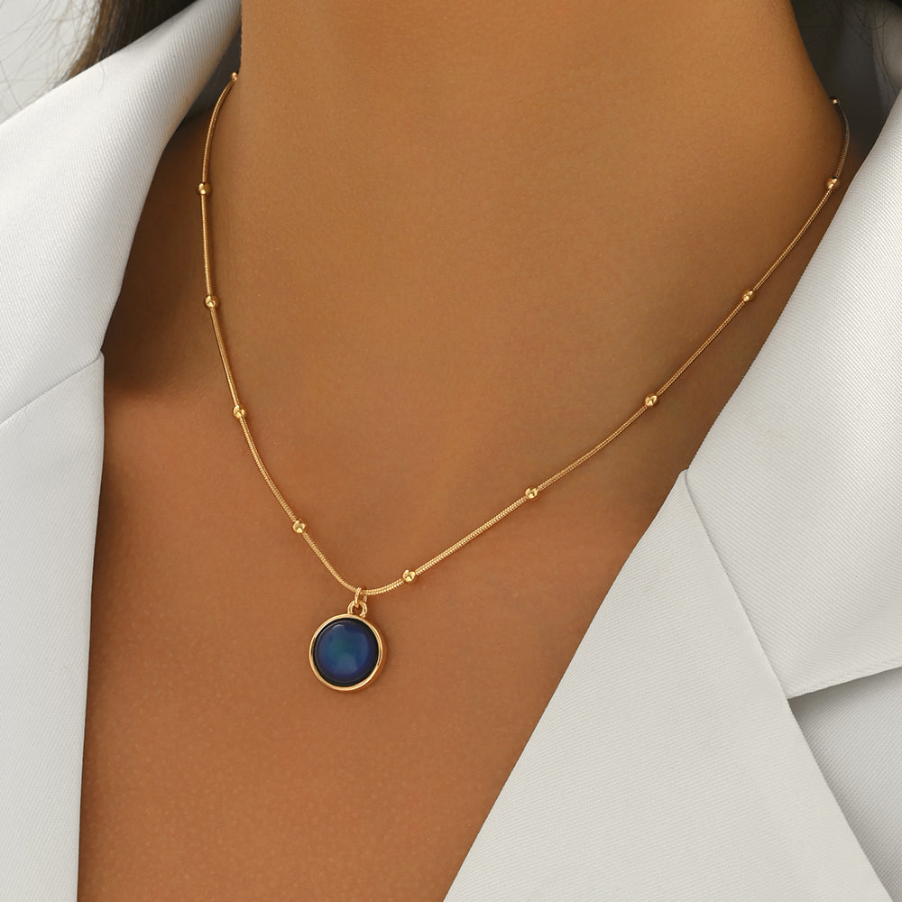 18K Gold-Plated Mood Necklace – Color-Shifting Resin Pendant, Hypoallergenic Stainless Steel Minimalist Jewelry for Women