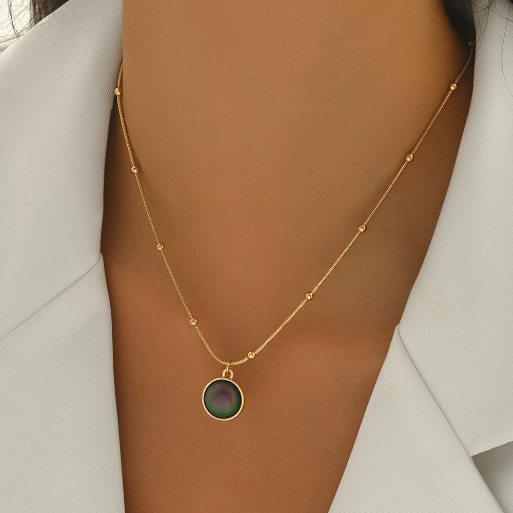 18K Gold-Plated Mood Necklace – Color-Shifting Resin Pendant, Hypoallergenic Stainless Steel Minimalist Jewelry for Women
